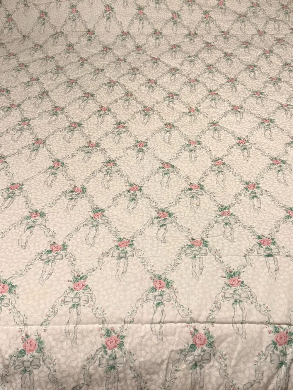Vintage Floral Ribbon king comforter with bows set with two shams